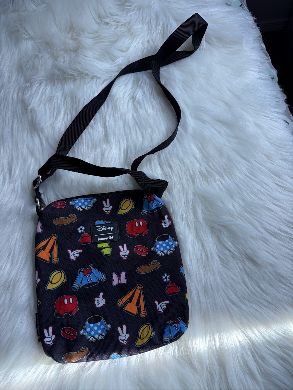 NWOT Disney Loungefly Black Mickey and Friends Icons Crossbody Bag